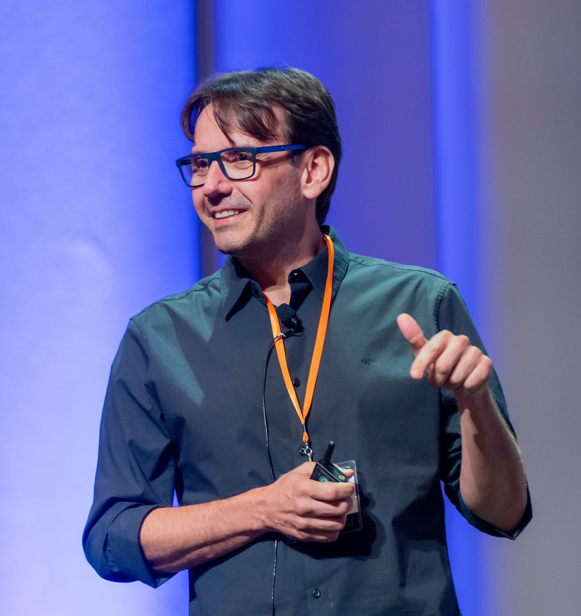 rogerio closeup 2025